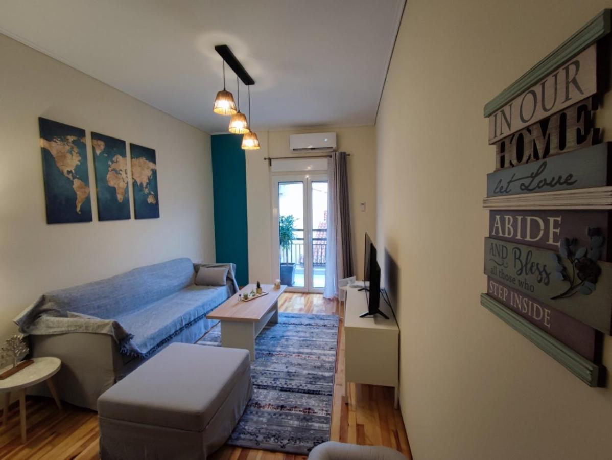 Wood & White Apartment In Historic Center With 2 Bedrooms Ioánnina Exteriör bild