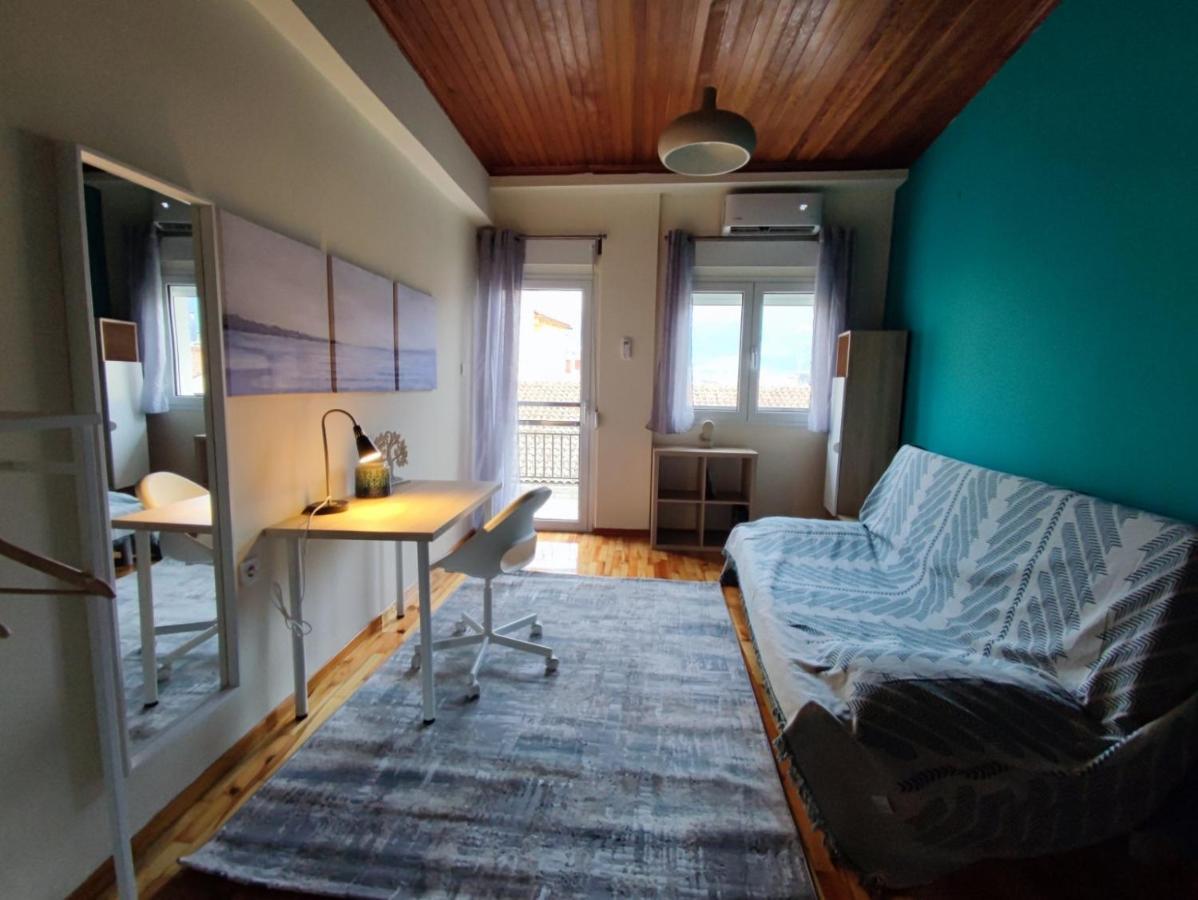 Wood & White Apartment In Historic Center With 2 Bedrooms Ioánnina Exteriör bild